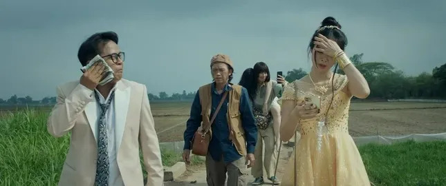 Hoai Linh tro lai man anh voi Lam Giau Voi Ma 2